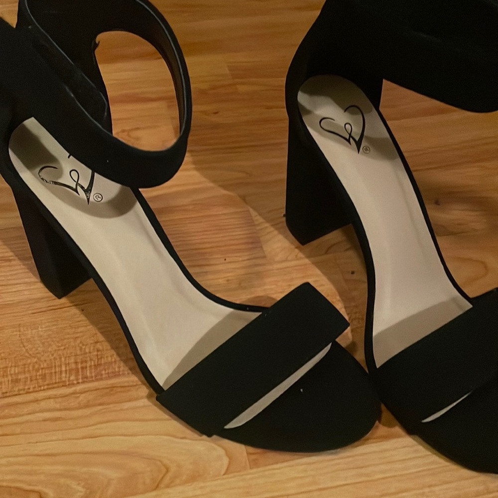 black high heels!!